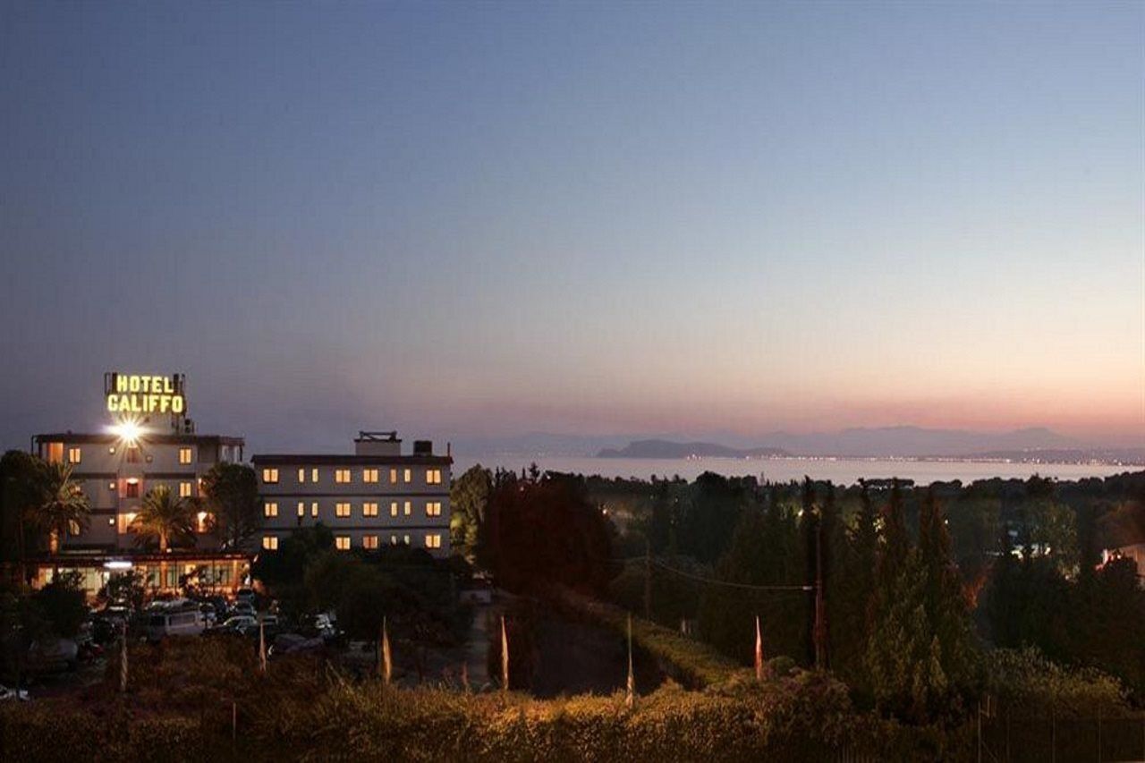 Hotel Califfo Куарту-Сант'Элена Экстерьер фото